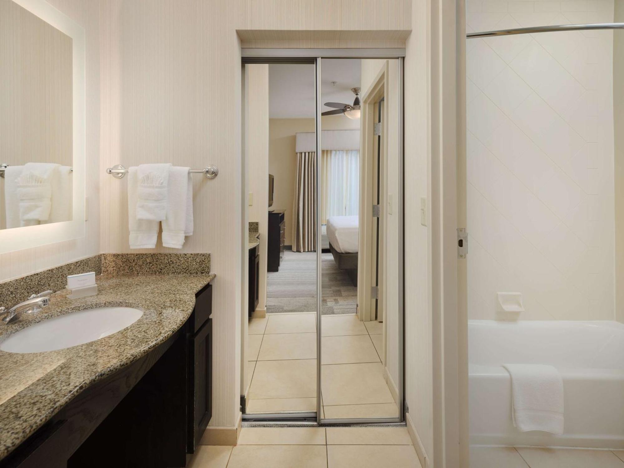 Homewood Suites By Hilton Atlanta Nw/Kennesaw-Town Center Экстерьер фото